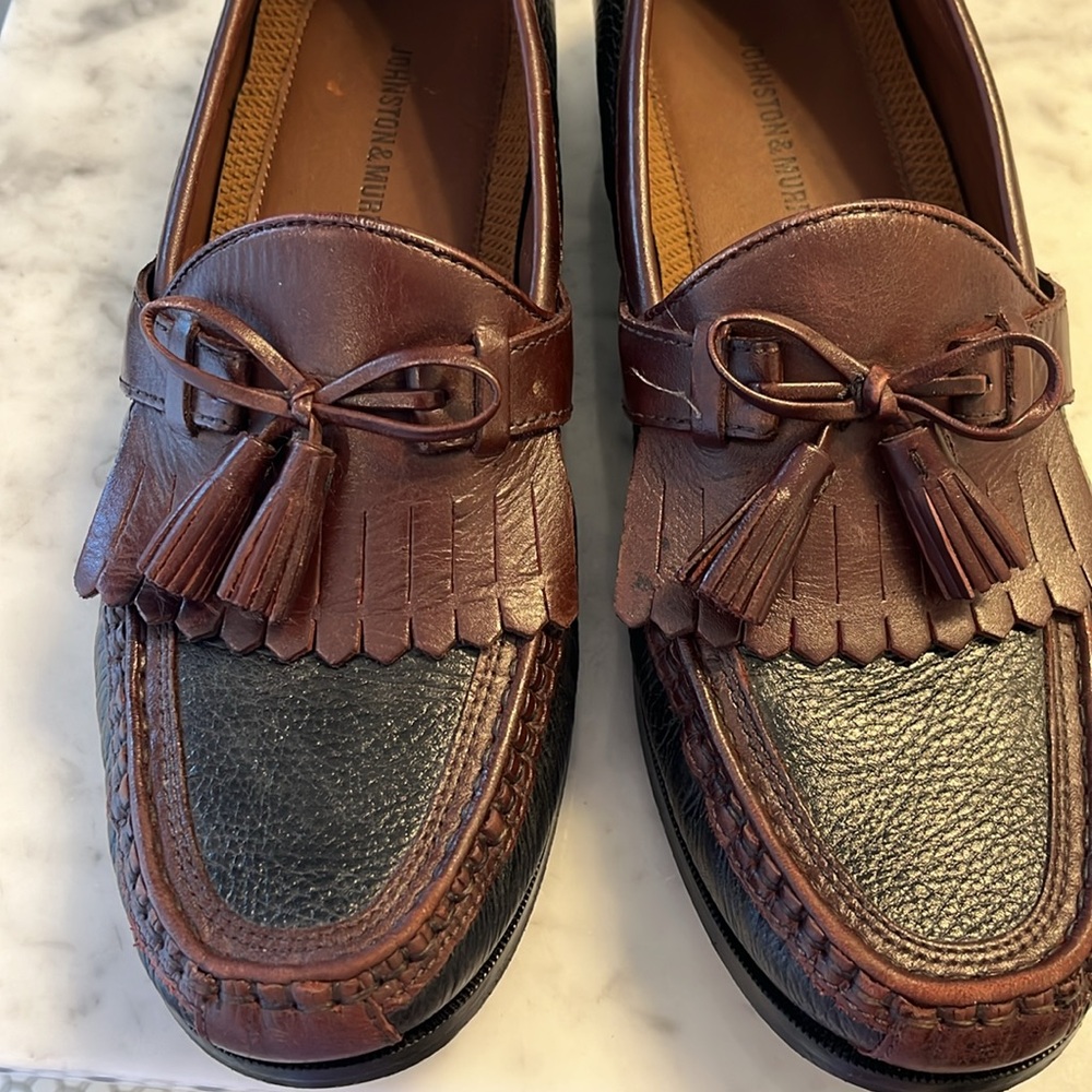 Johnston & Murphy Brown $ Black Slip-On Loafers men’s size 9 1/2